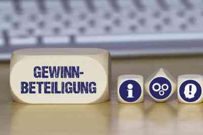 Schriftzug Gewinnbeteiligung - © magele-picture - stock.adobe.com